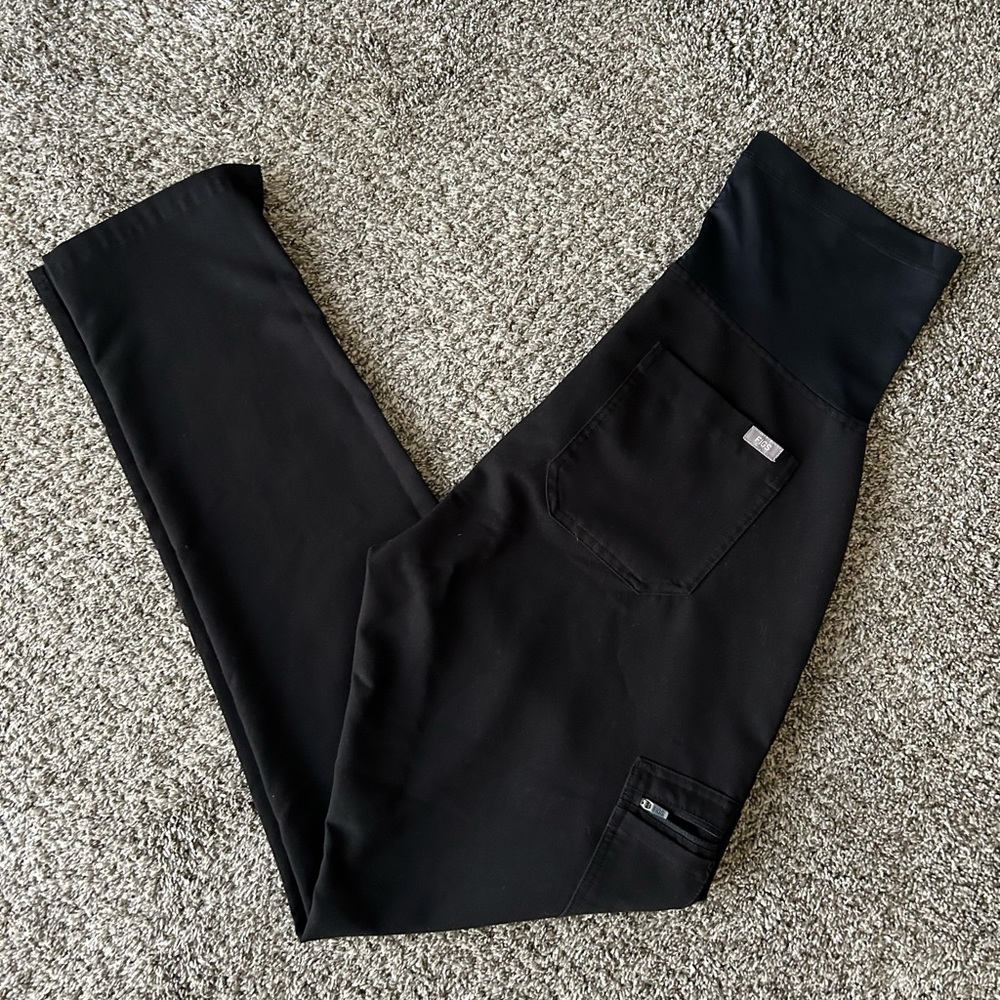 Figs Women's Maternity Scrub Pants in Black